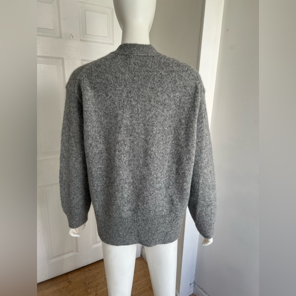 $465 CLOSED Alpaca Wool Sweater Cardigan V-Neck Women's Sz M Gray Preppy Luxury - Picture 7 of 11